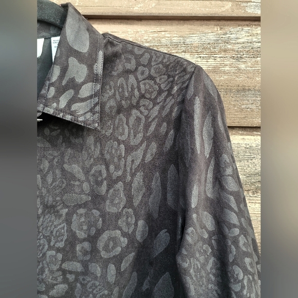 Erin London Black Suede Leopard/Animal Print Collared Button up Blouse Top - Picture 8 of 14